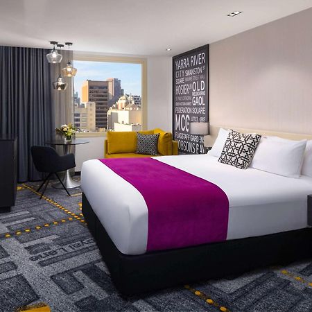 Pullman Melbourne City Centre Екстер'єр фото A room at the hotel