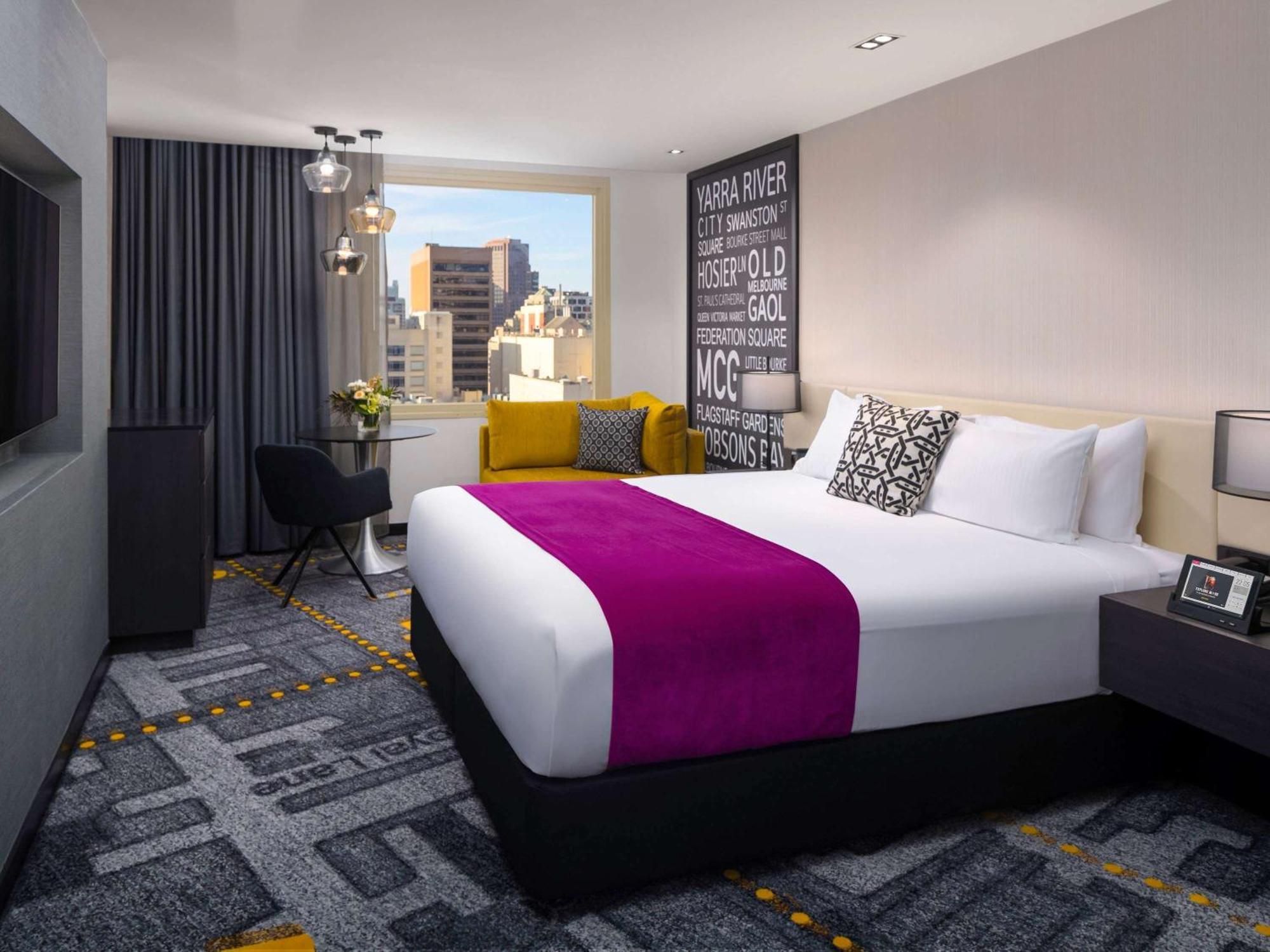 Pullman Melbourne City Centre Екстер'єр фото A room at the hotel