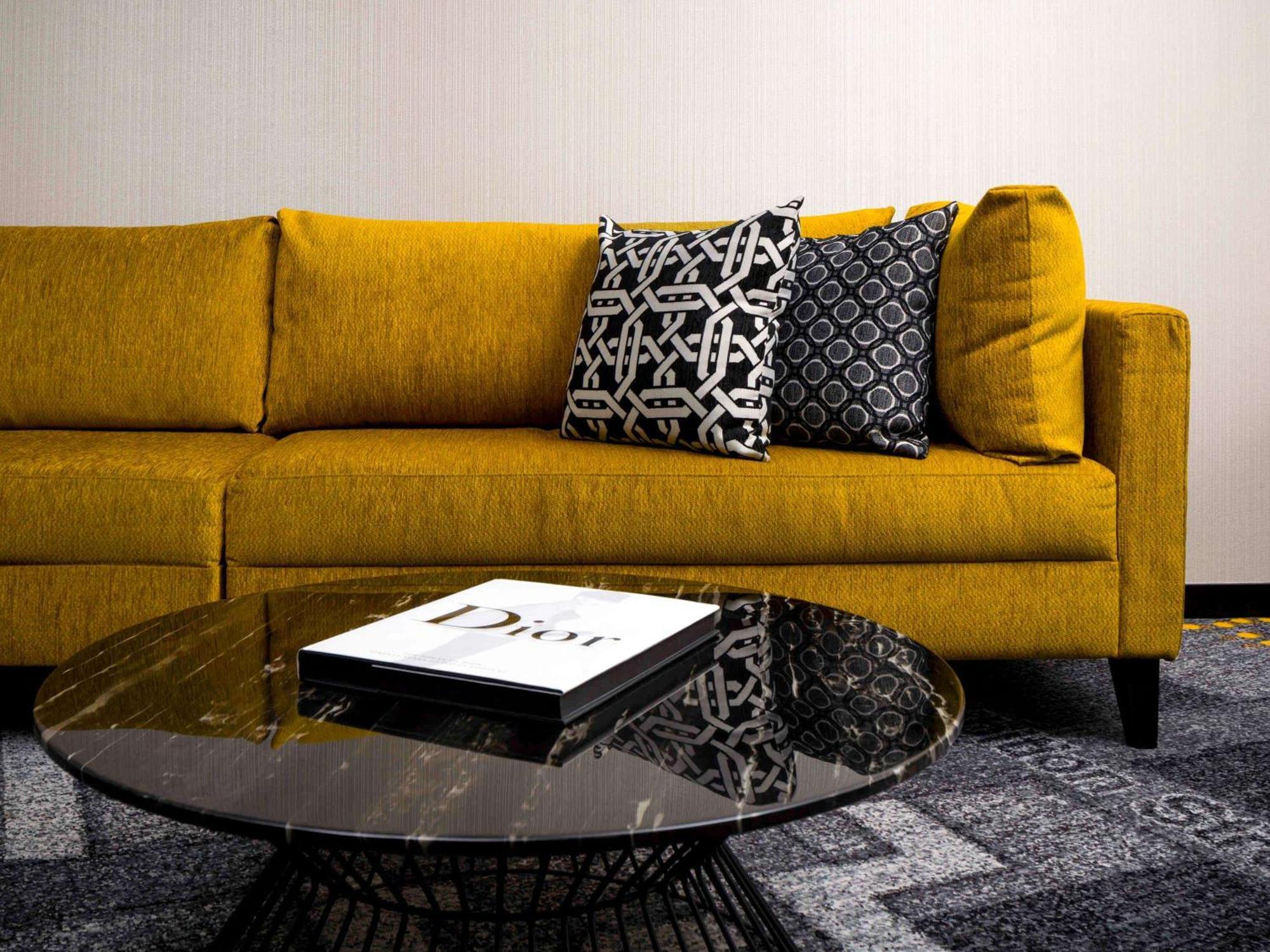 Pullman Melbourne City Centre Екстер'єр фото A sofa